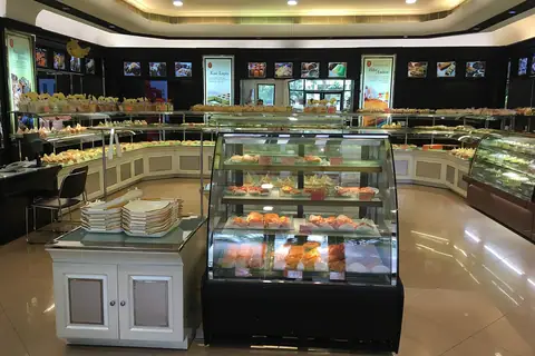 Karen's House of Cakes photo 2